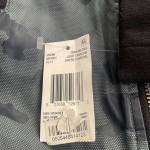 New with tags Men’s Bomber jacket.